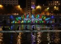 Ai Murazzi un’installazione luminosa celebra “Un fiume di futuro”