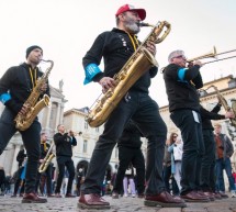 I ritmi trascinanti delle marching band fanno ballare Torino durante le Nitto Atp Finals. Intervista alla Fantomatik Orchestra