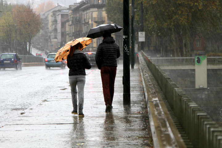 Meteo, prevista allerta gialla per domenica