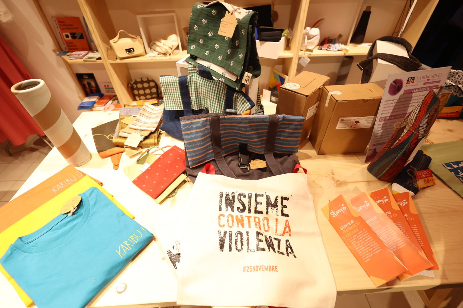 Stampè, l’atelier di comunità laboratorio sociale per l’arte e l’imprenditoria sostenibile