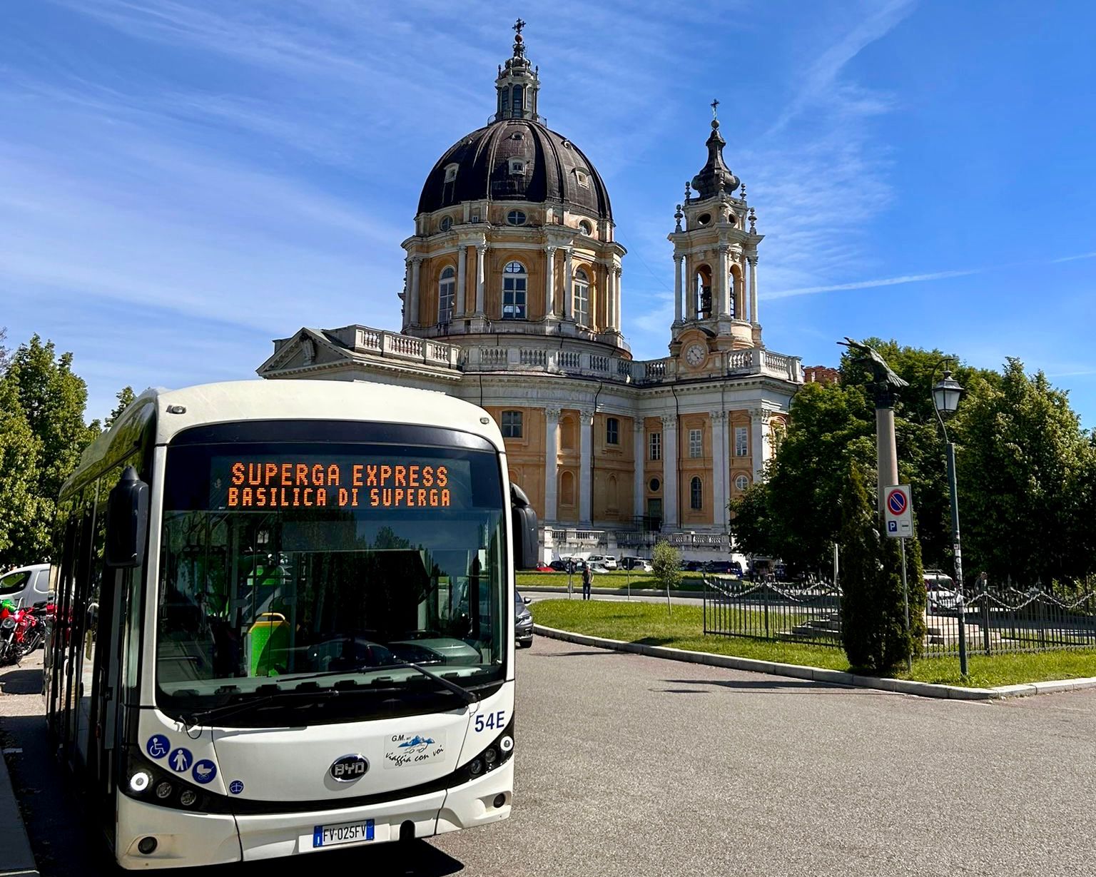 Nuovo “Superga Express”: da domani il nuovo collegamento diretto tra centro e Basilica