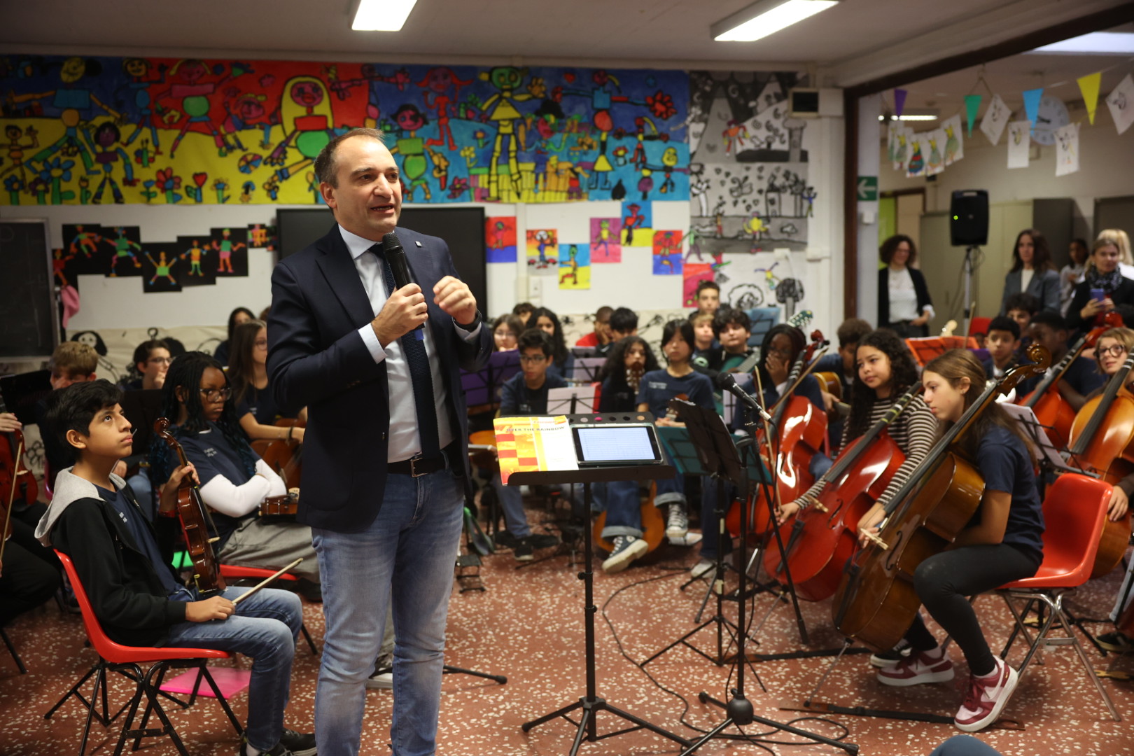 Una nuova identità per la scuola di via Cavagnolo intitolata ad Angiola Minella Molinari, madre costituente e pioniera dei diritti dei bambini