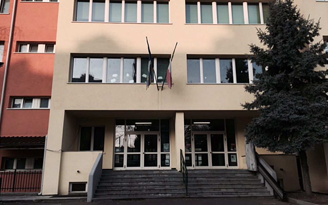 Riqualificazione, continuità e apertura al territorio: al via una nuova gestione per la palestra della scuola primaria Manzoni