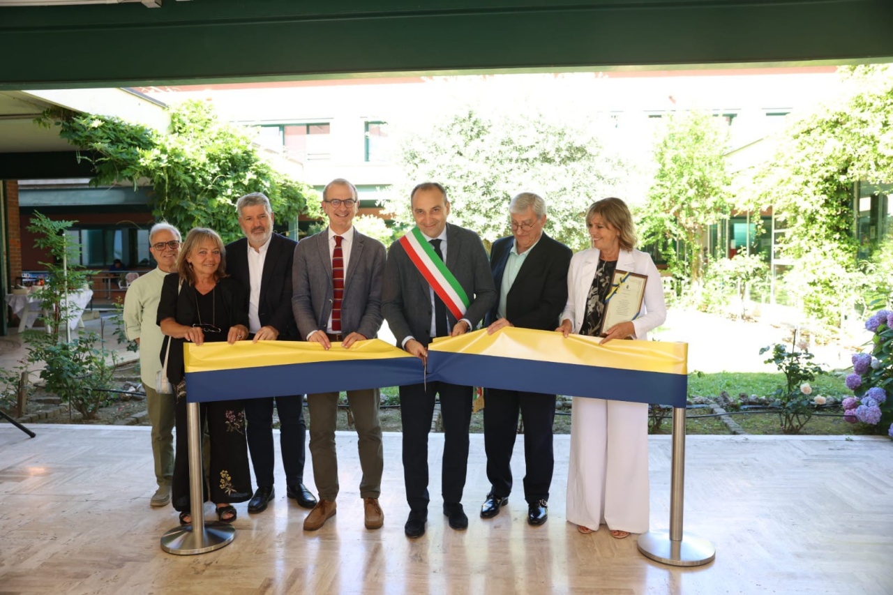 Taglio del nastro per gli appartamenti per l’autonomia e la palestra di arrampicata accessibile della Cooperativa Puzzle