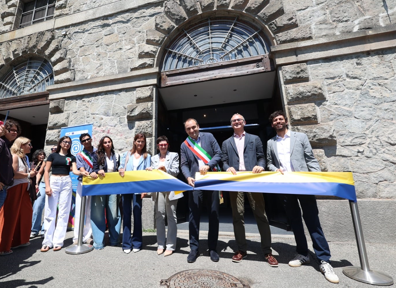 Inaugurato ai Murazzi lo spazio “DesTEENazione”: nuove opportunità per giovani, educazione e inclusione