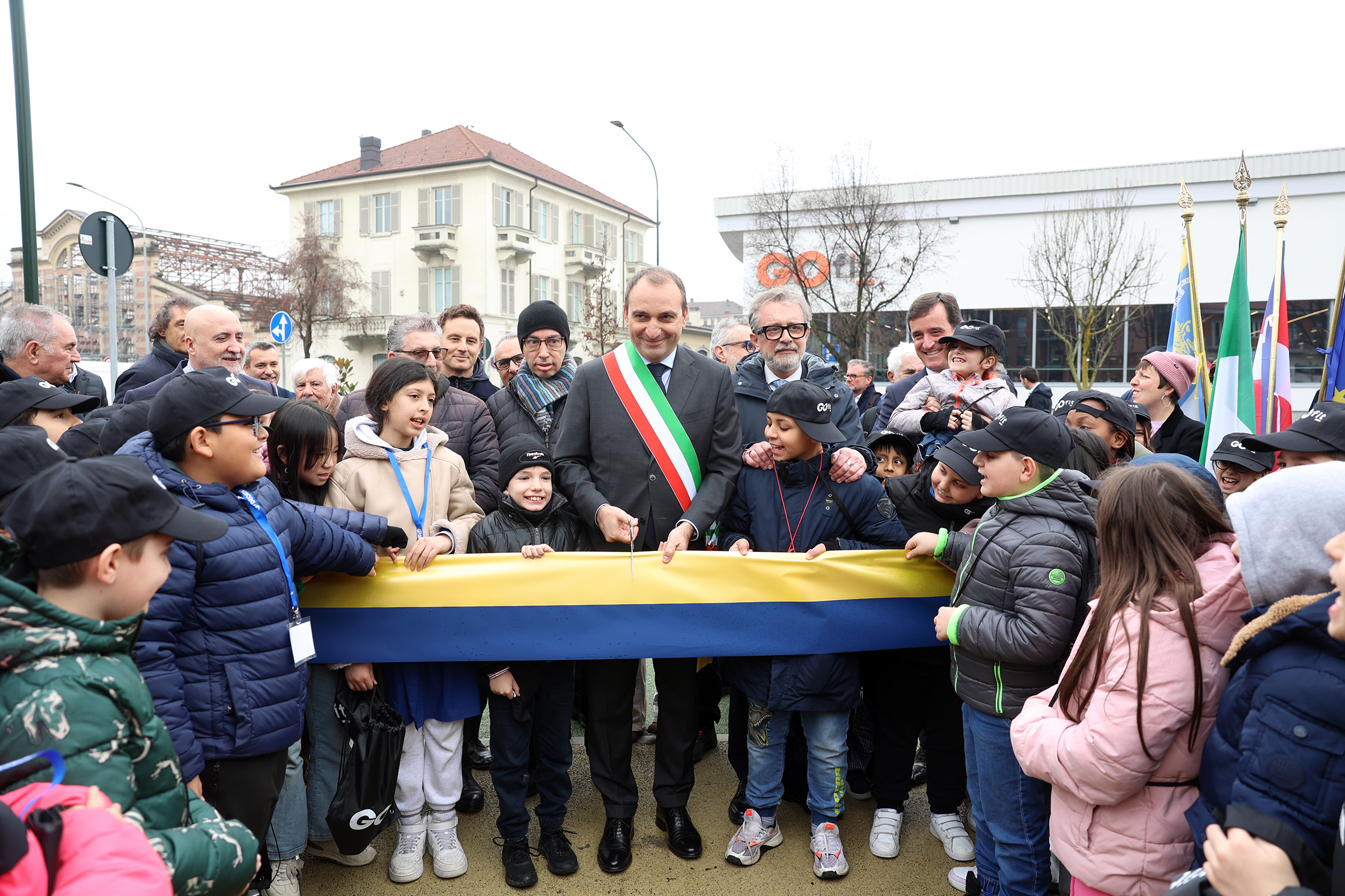 Inaugurato il nuovo giardino di via Perugia, un nuovo spazio pubblico nel quartiere Aurora accanto alla palestra GOFit Mercato dei Fiori